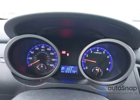 2010 Hyundai Genesis 2.0T z USA, uszkodzony, nr VIN KMHHT6KDXAU041867